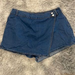 Curve Jean Skort